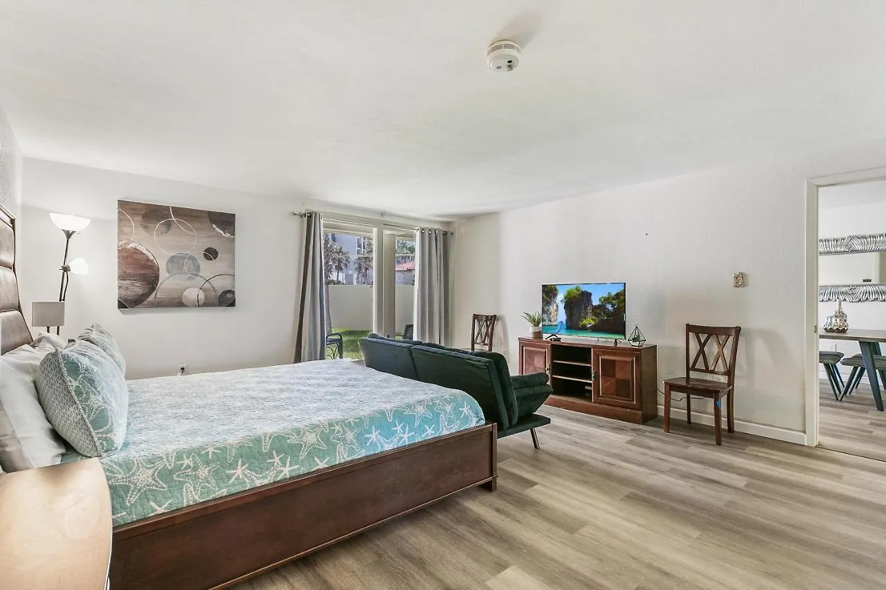 Holiday home Ground Floor Cozy Seconds From The Beach With Private Terrace South Padre Island