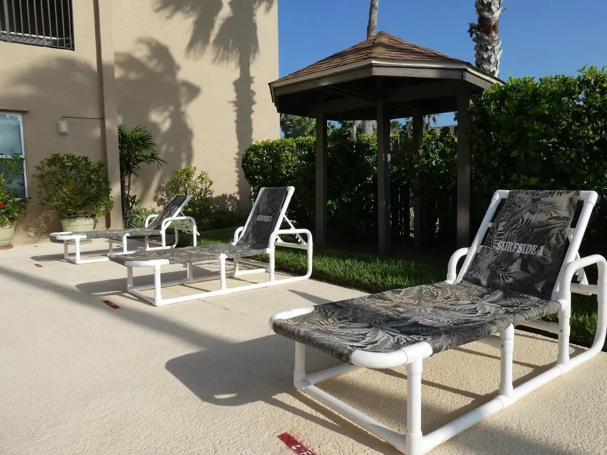 Beachside Bungalow: Surfside I #104 Apartment *