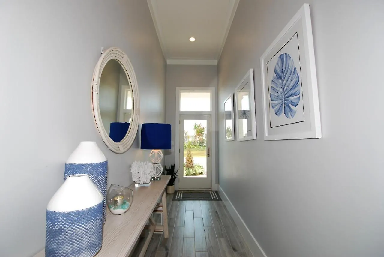 Seaglass - Private At The Shores Holiday home