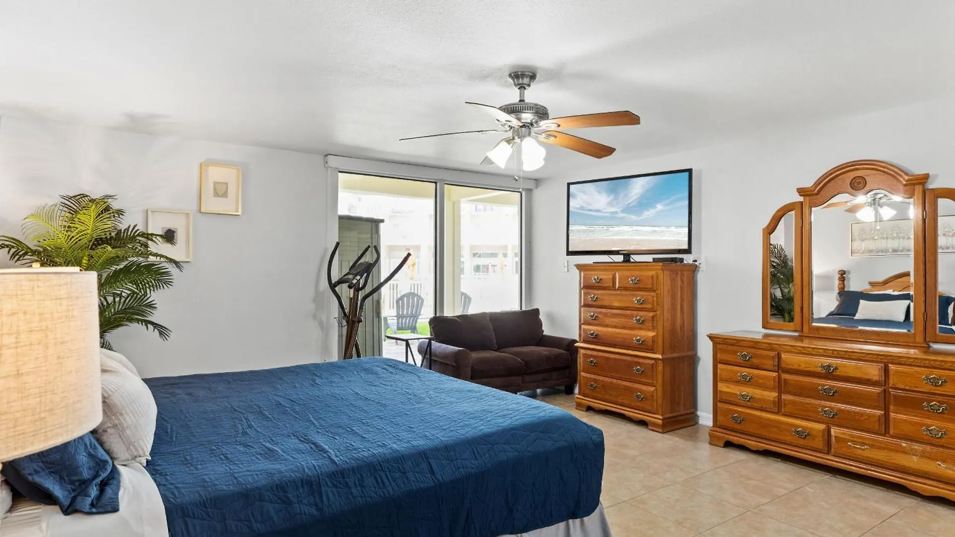 Ground Floor, Private Terrace And Access Apartment
