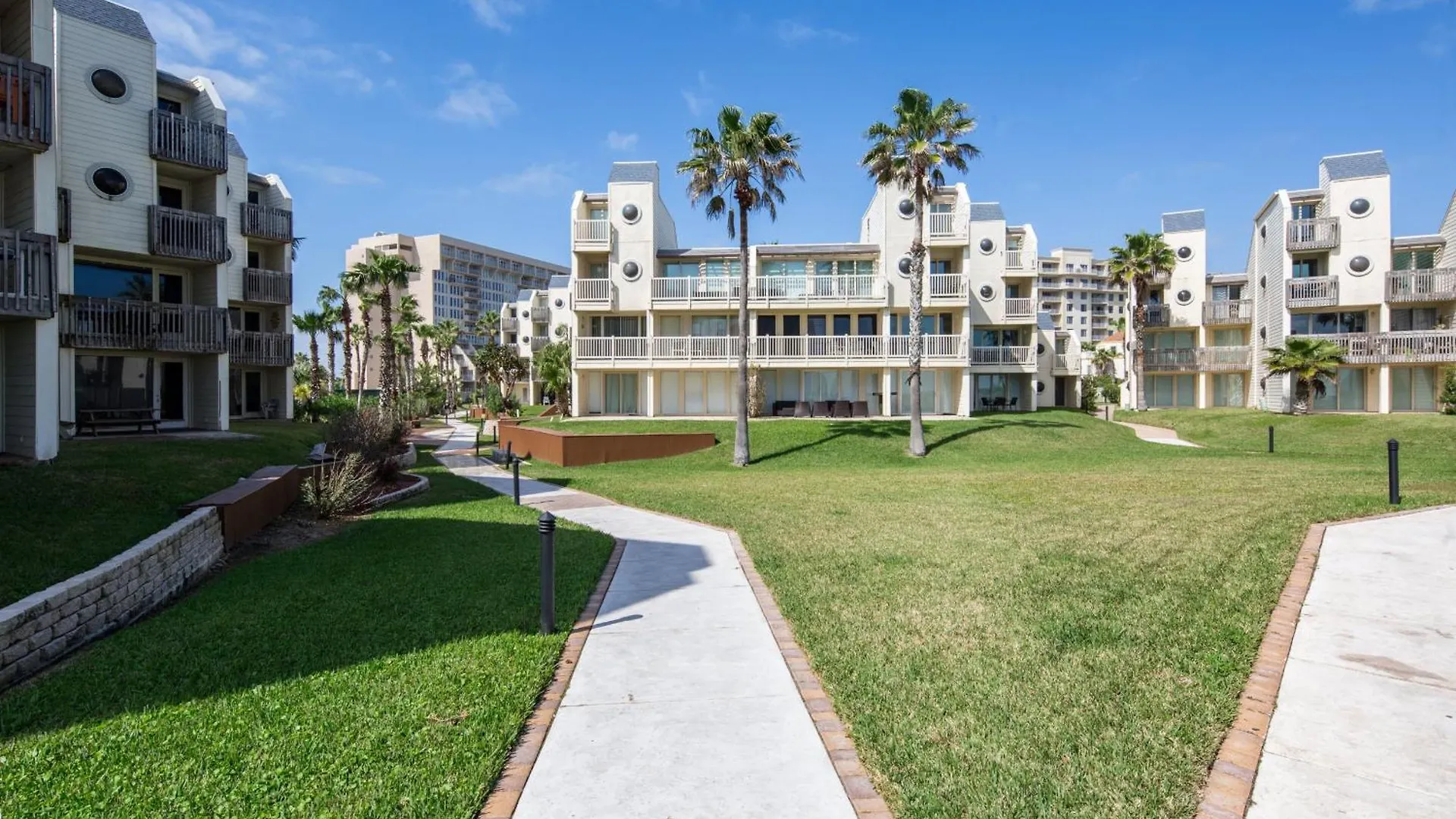 Apartment Ground Floor, Private Terrace And Access South Padre Island