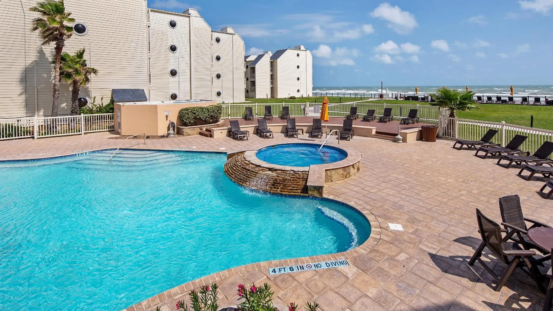 Ground Floor, Private Terrace And Access South Padre Island
