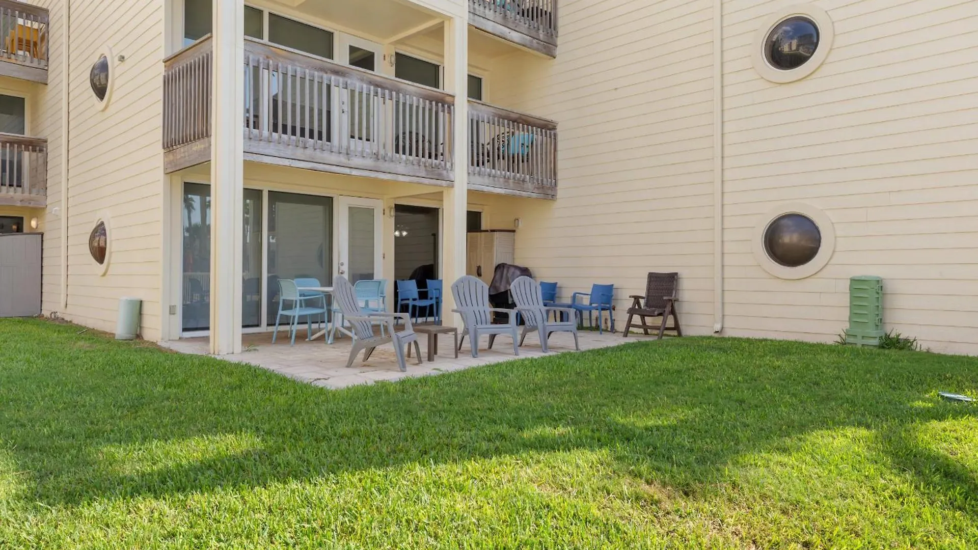 Apartment Ground Floor, Private Terrace And Access