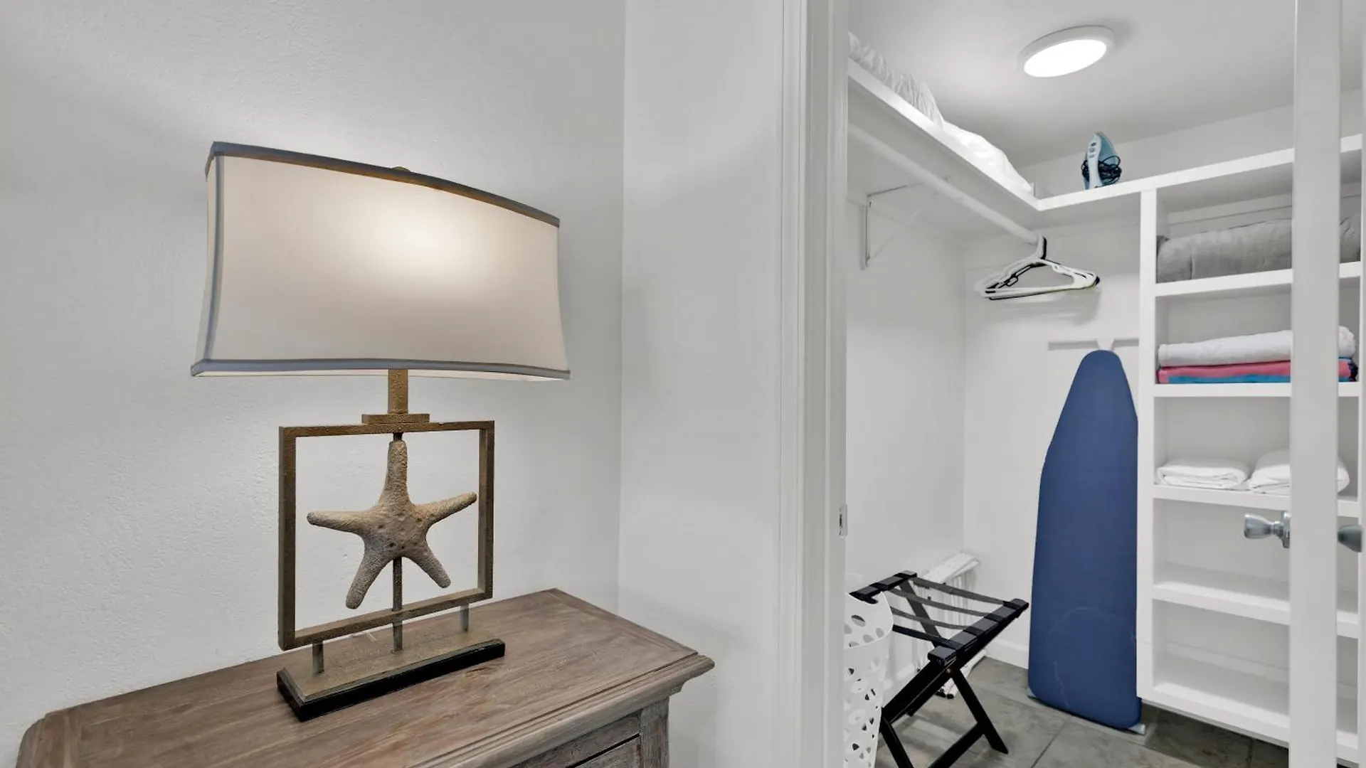 Beachside Bungalow: Surfside I #104 Apartment