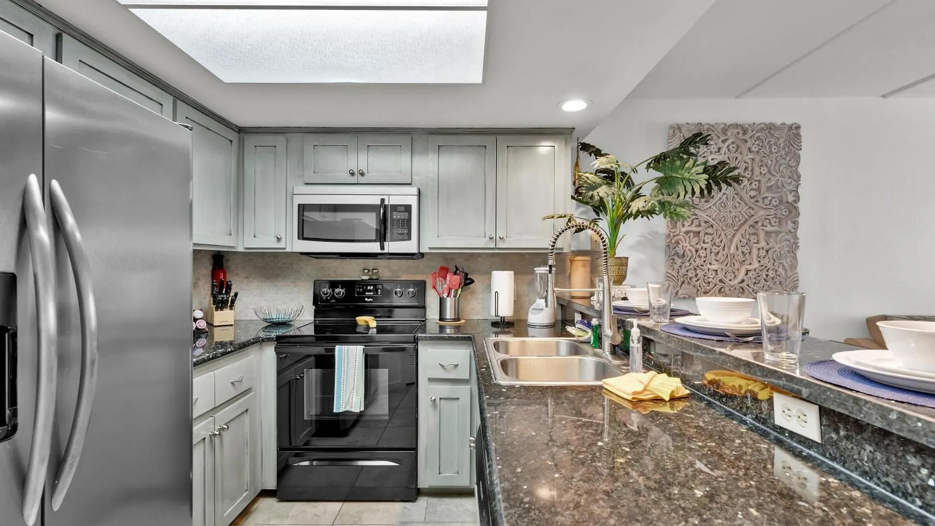 Beachside Bungalow: Surfside I #104 Apartment South Padre Island