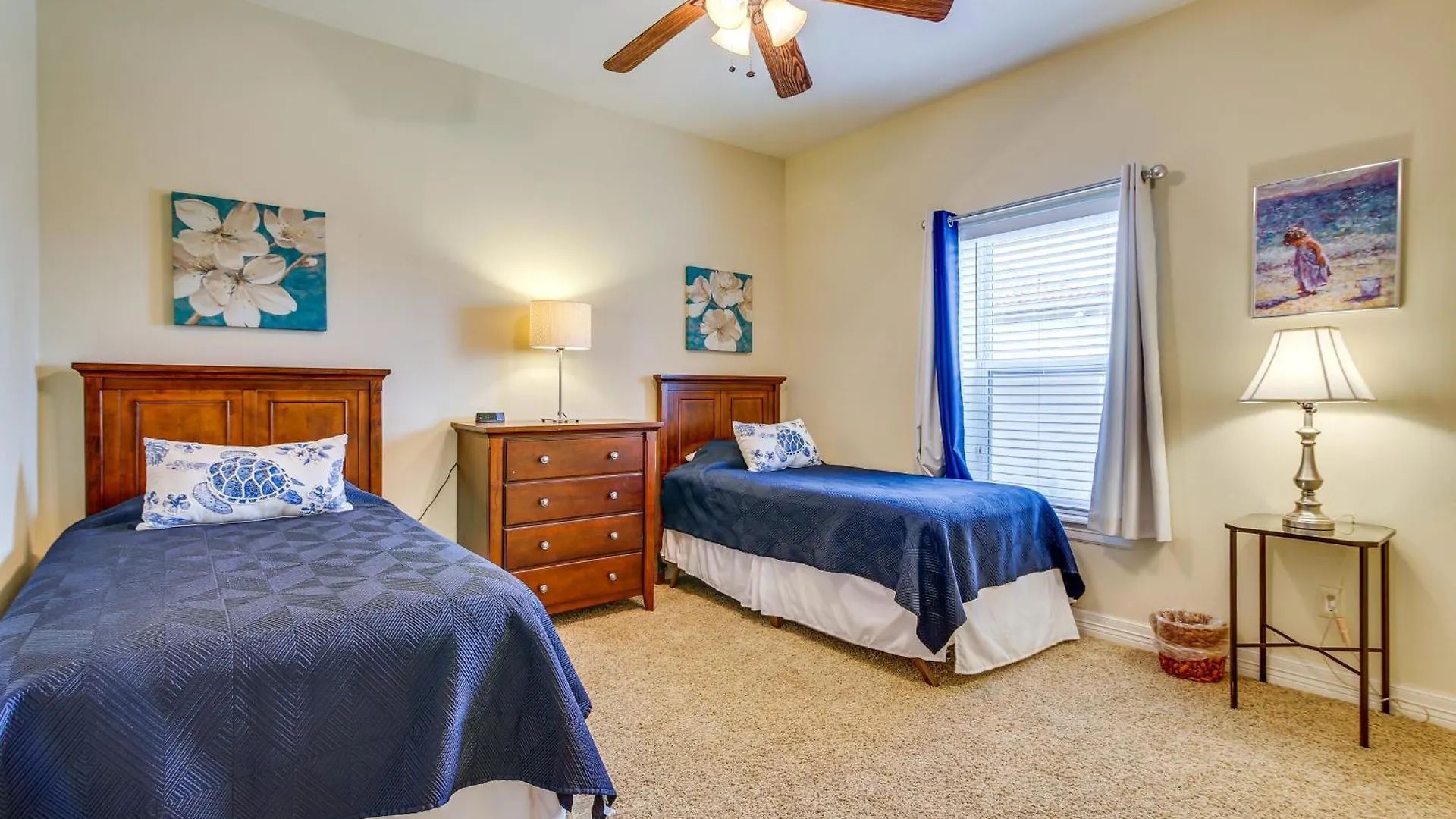Apartment Near With Balcony! South Padre Island