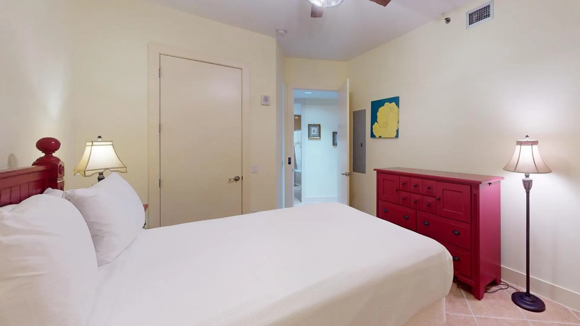 Sapphire #303 Apartment *