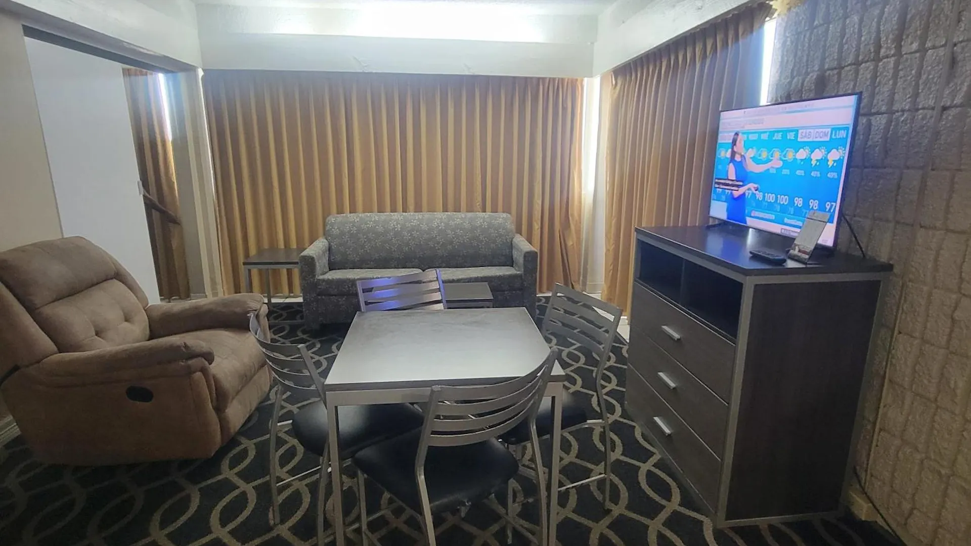 Hotel Padre South On The 2*