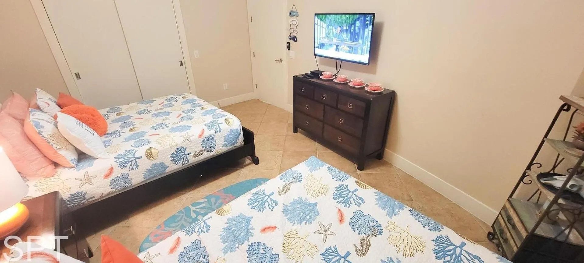 Sapphire 1706 Apartment