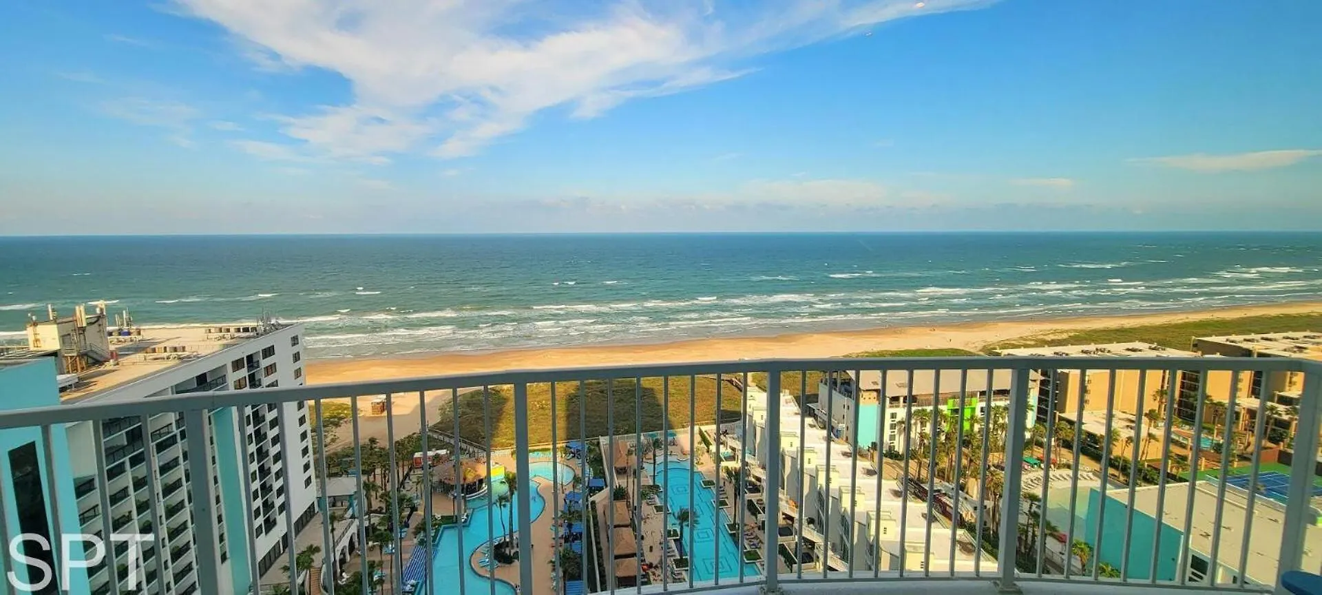 Sapphire 1706 Apartment
