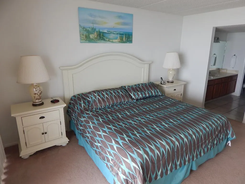 Suntide III Condominiums 3*