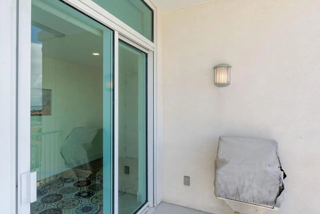 Sapphire Apartahotel
