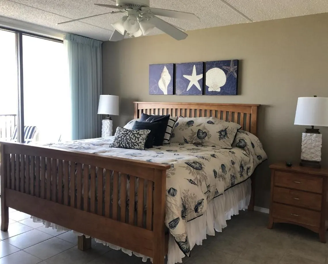 Suntide III Condominiums