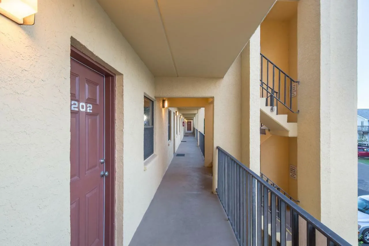 Ventura #202 Apartment
