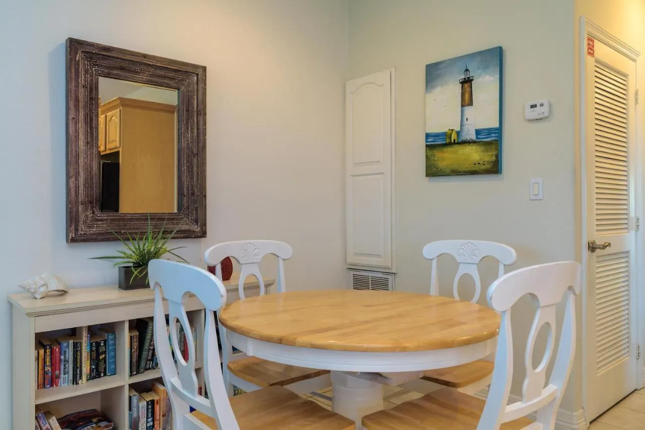 Bahama Apartment *
