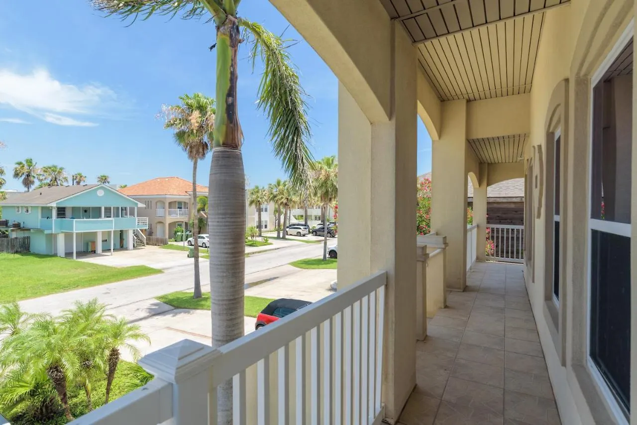 Bahama Apartment *