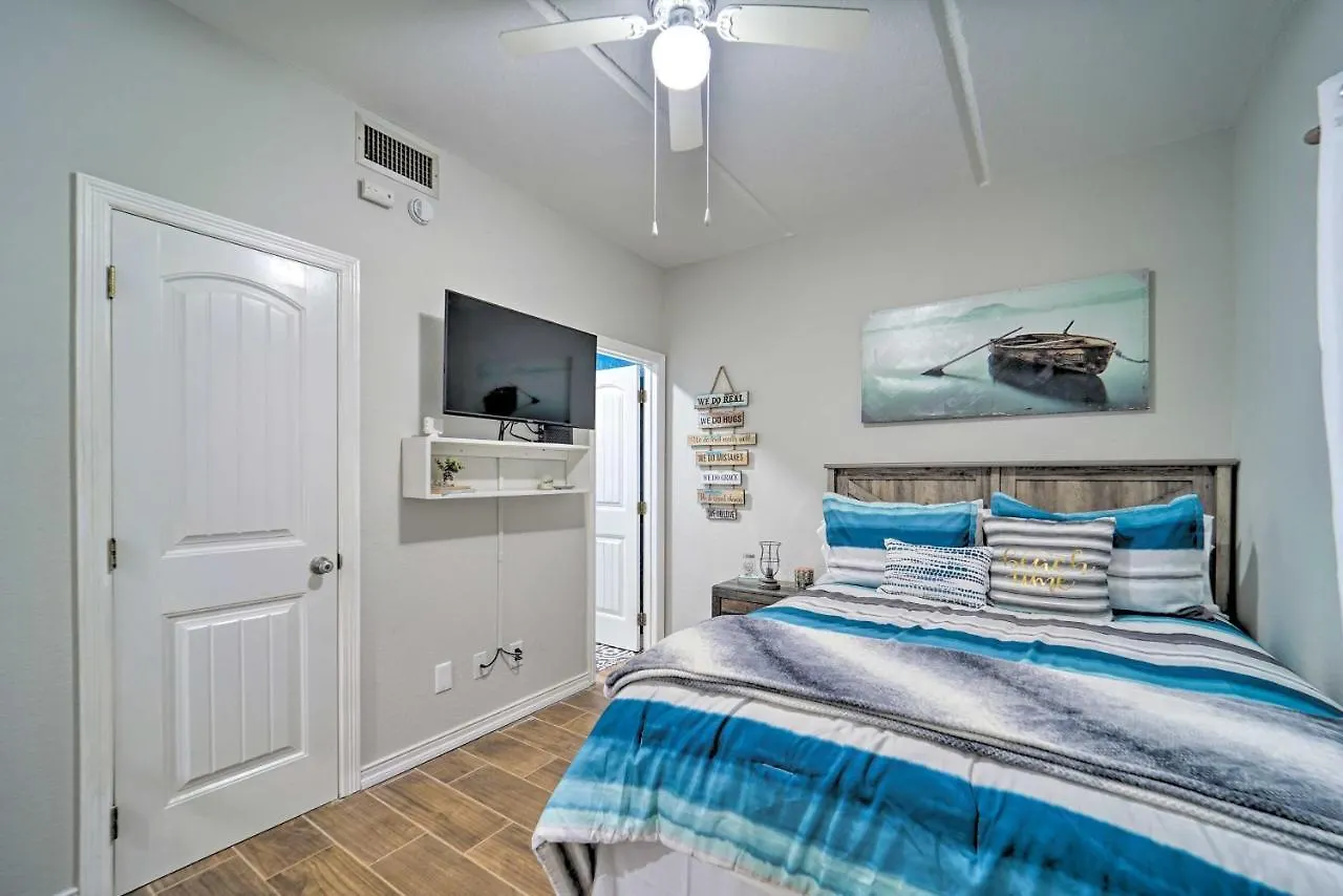 Luxe South Padre With Pool - Walk To Beach! * South Padre Island
