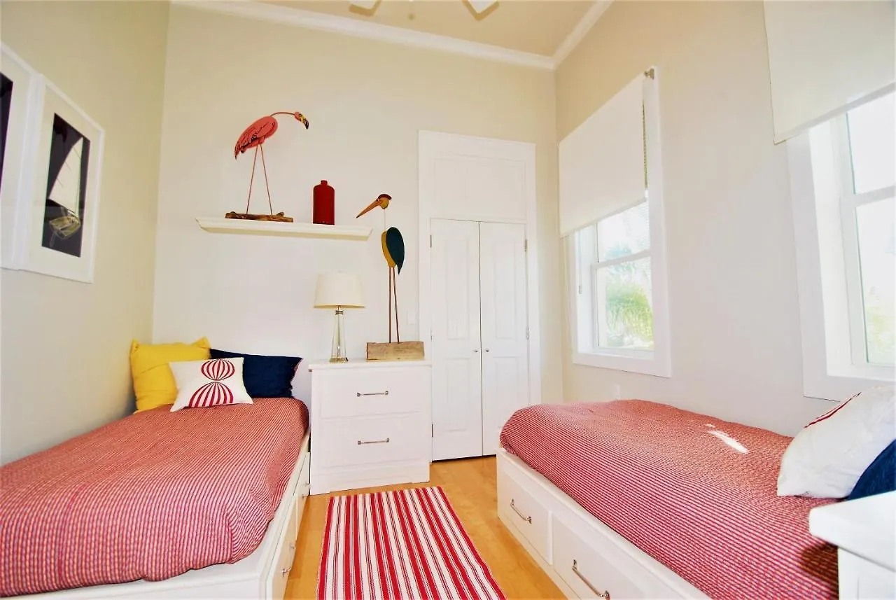 Sea Hawk - Private House With Pool & Hot Tub
