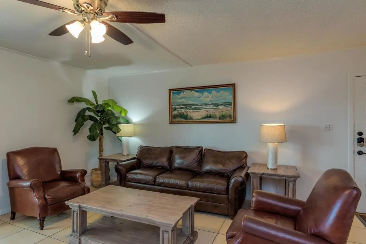 Tiki 121 Apartment