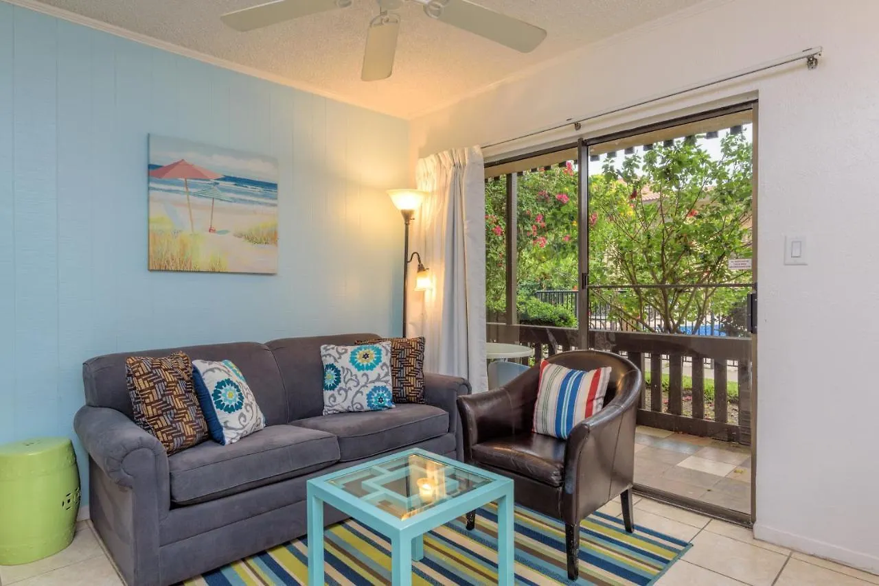 Apartment Tiki 111- Just Beachy