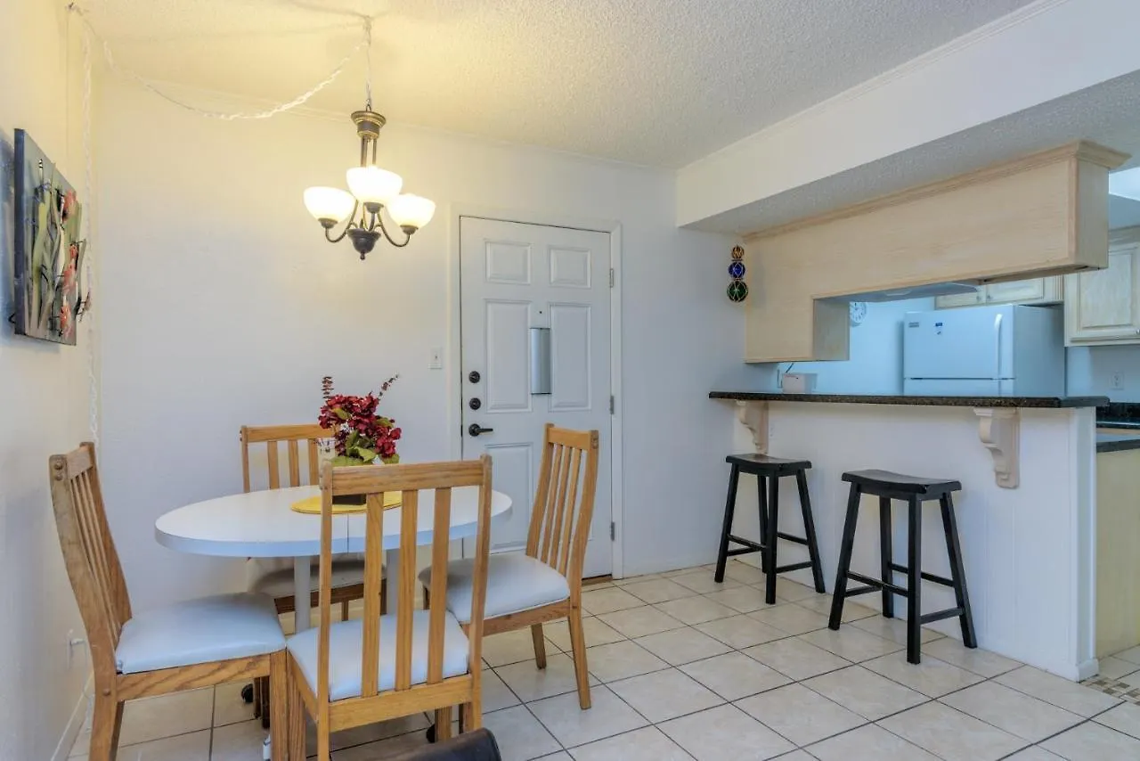 Tiki 111- Just Beachy Apartment South Padre Island