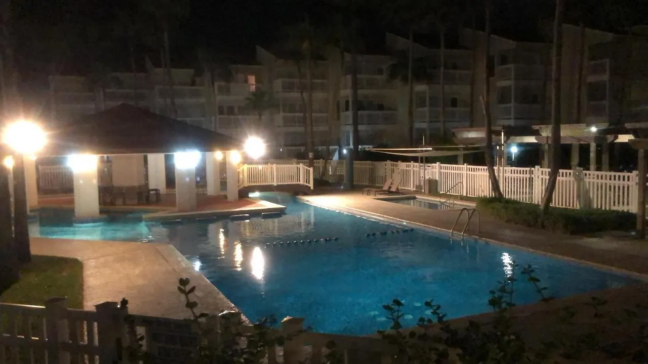 Front To Pool And Bbq - Condo 2B, 2B Beach Access Aparthotel 3*