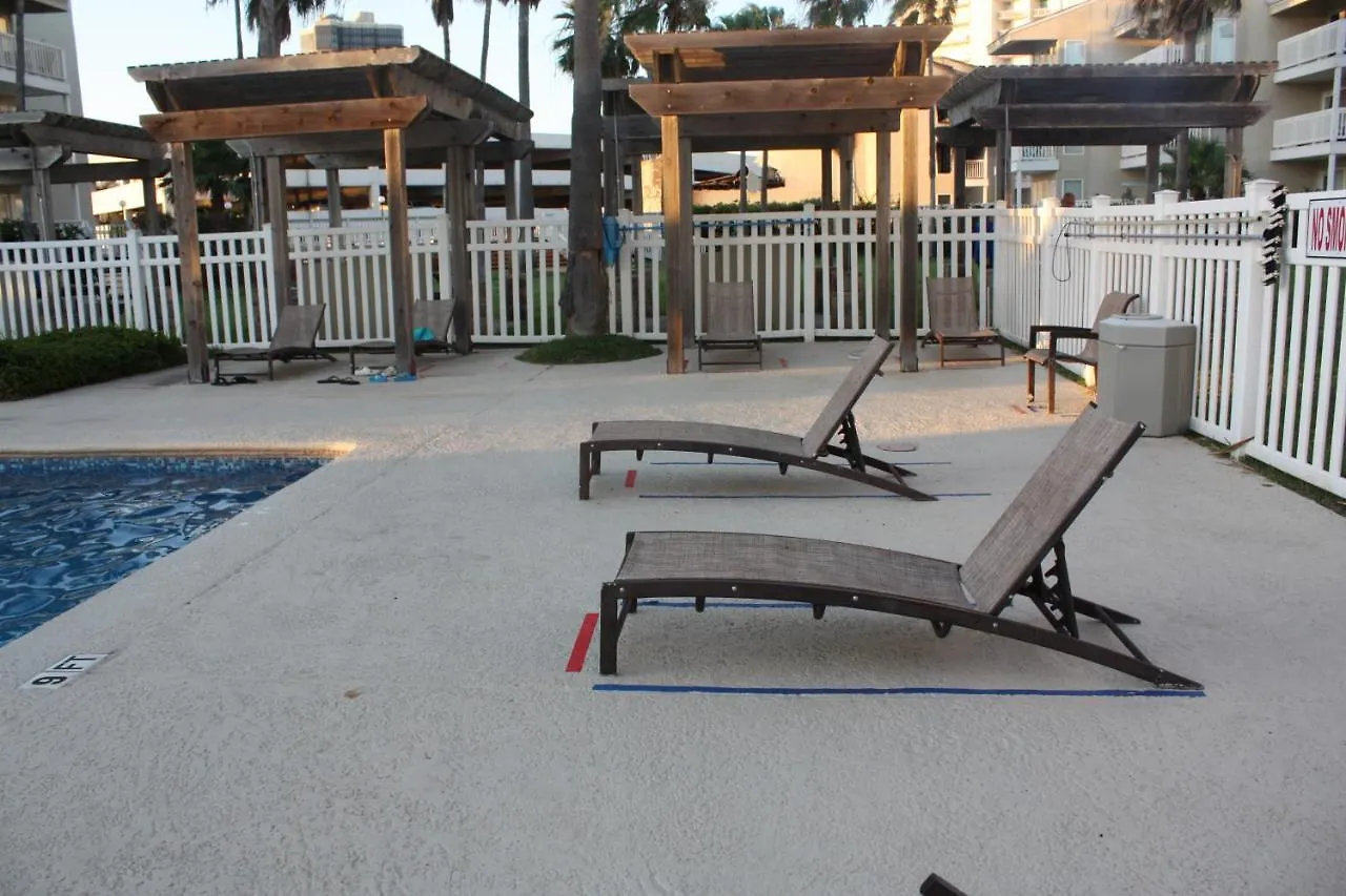 Front To Pool And Bbq - Condo 2B, 2B Beach Access South Padre Island