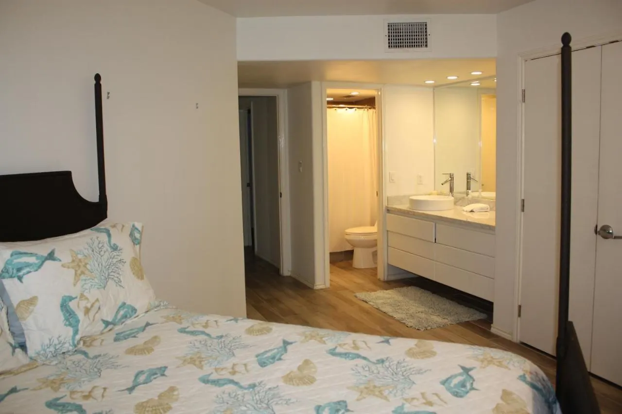Front To Pool And Bbq - Condo 2B, 2B Beach Access Aparthotel 3*