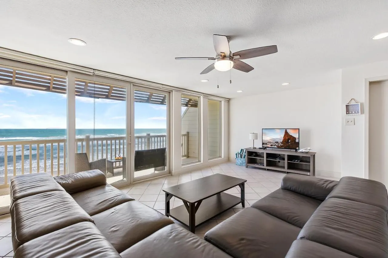 Holiday home Newly Renovated! 3 Beachfront Balconies, Picture Perfect Oceanview *