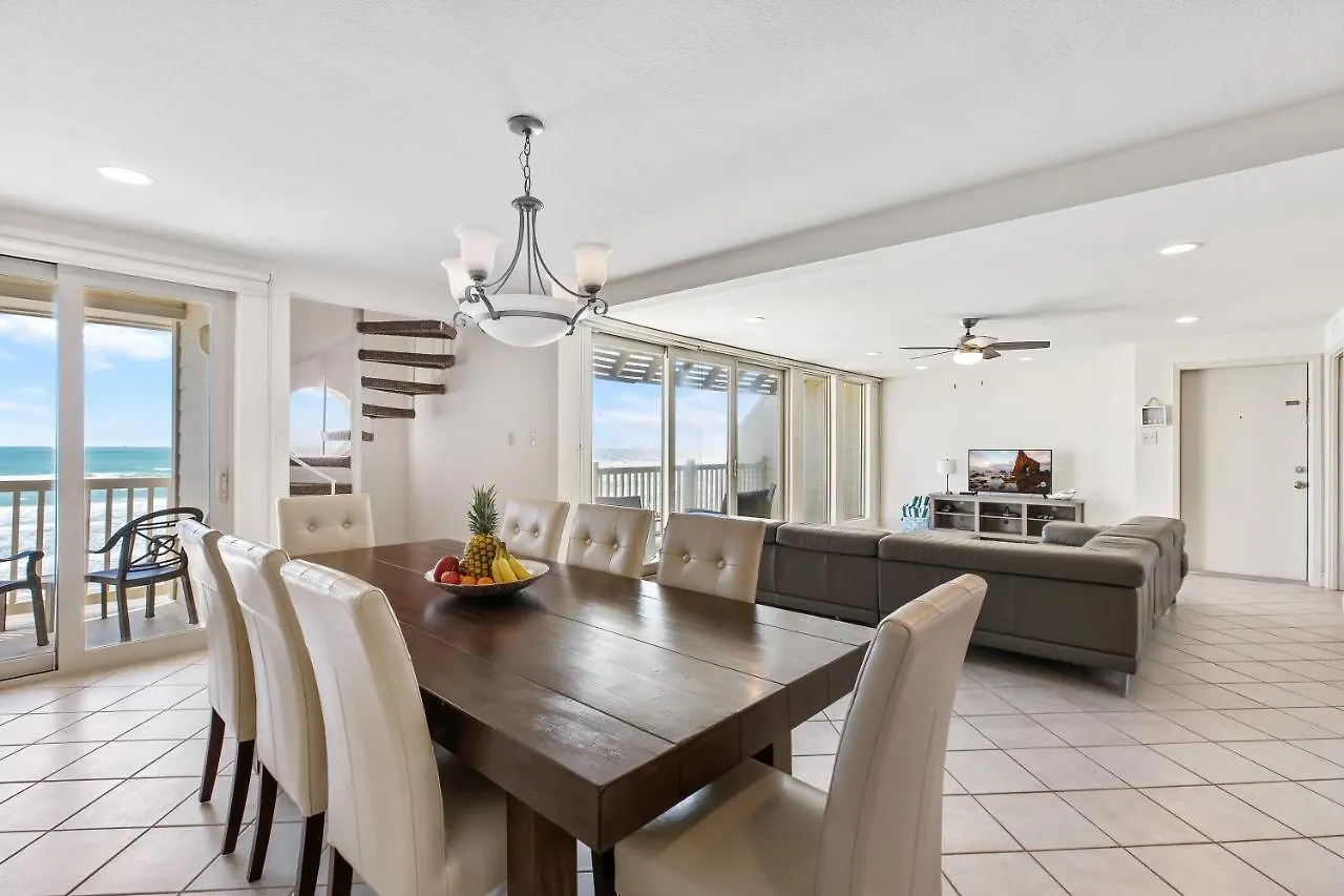 Holiday home Newly Renovated! 3 Beachfront Balconies, Picture Perfect Oceanview *