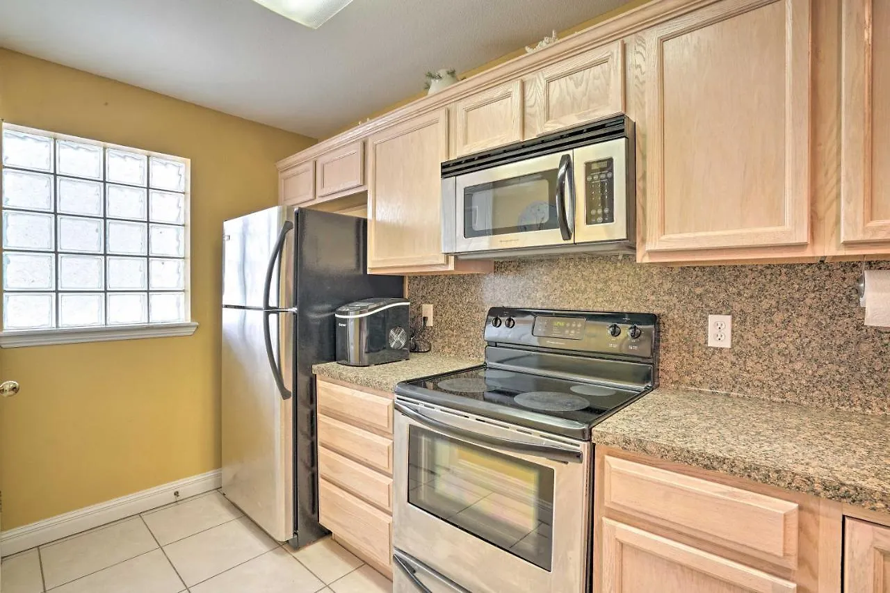 Coastal With Pool In South Padre Island! Apartment *