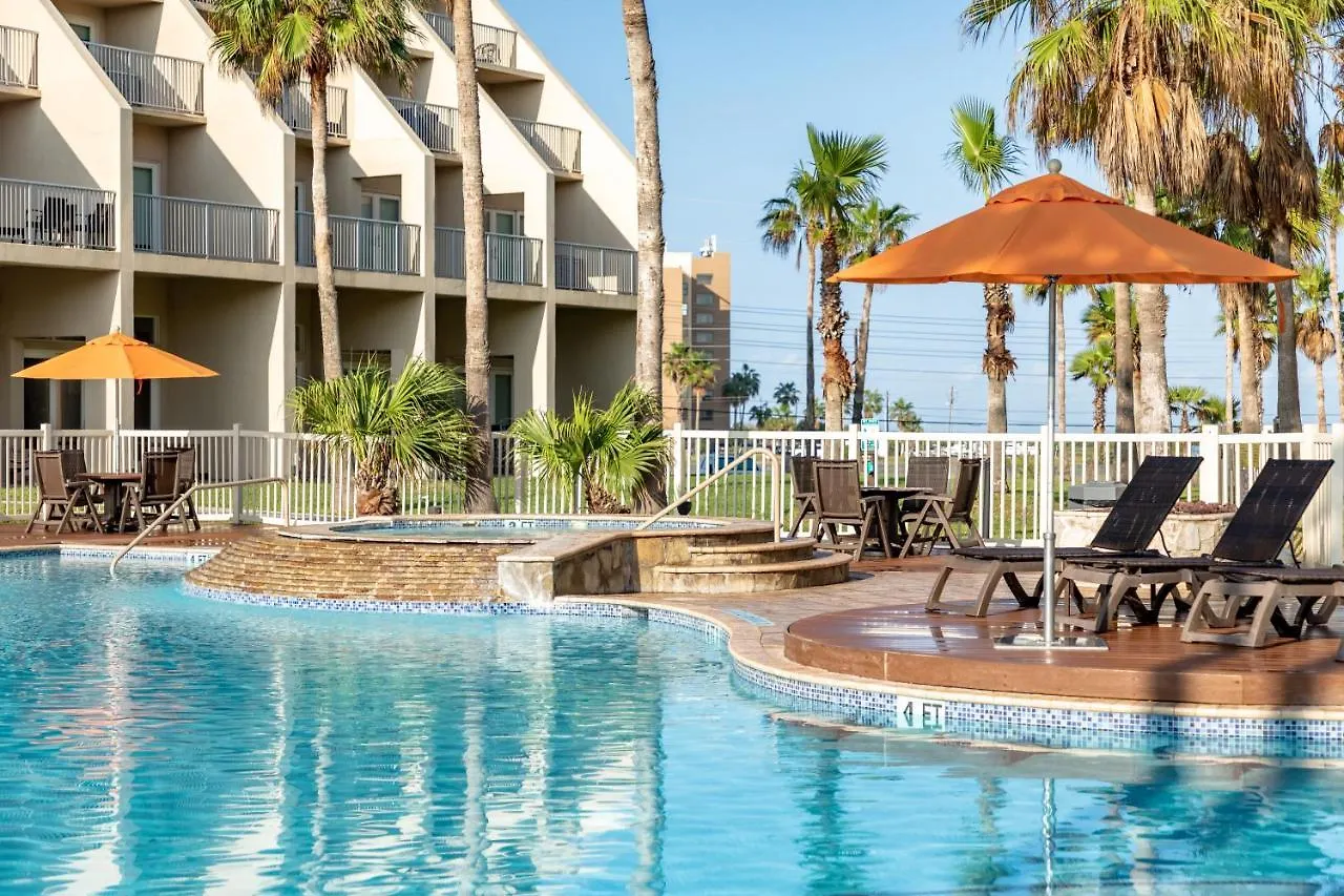 Newly Renovated! 3 Beachfront Balconies, Picture Perfect Oceanview Holiday home