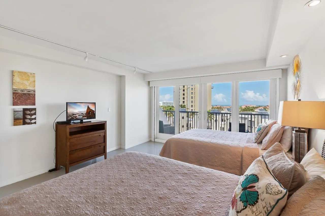 Perfect Oceanview Condo! Enjoy Beachdeck, Shared Pools And Jacuzzi Apartment *