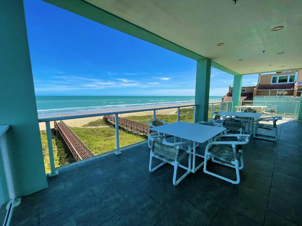 5 Bedroom Beachfront - 3rd Floor Apartment *