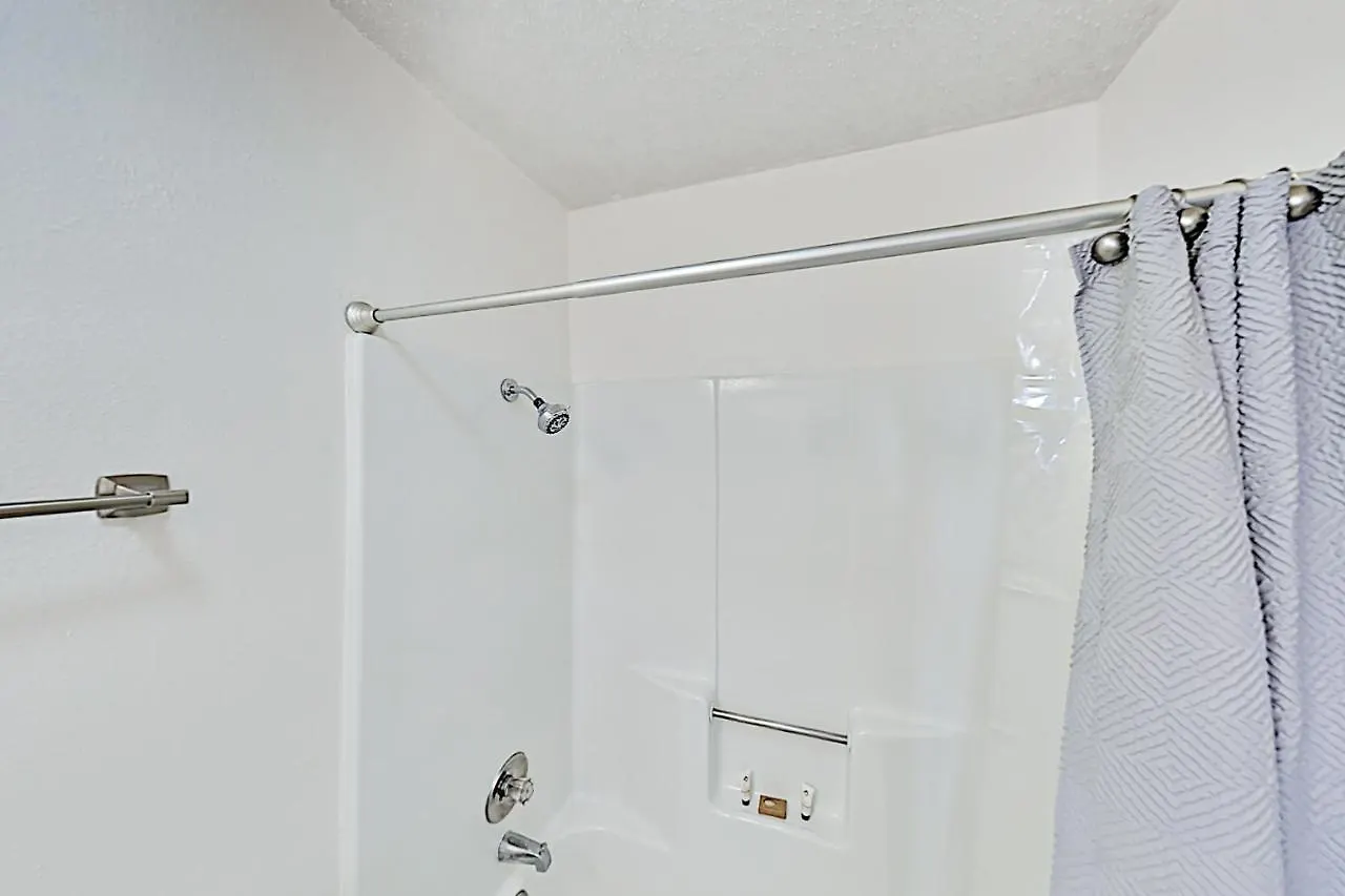 New Listing! Beachfront Penthouse With Pools & Gym South Padre Island