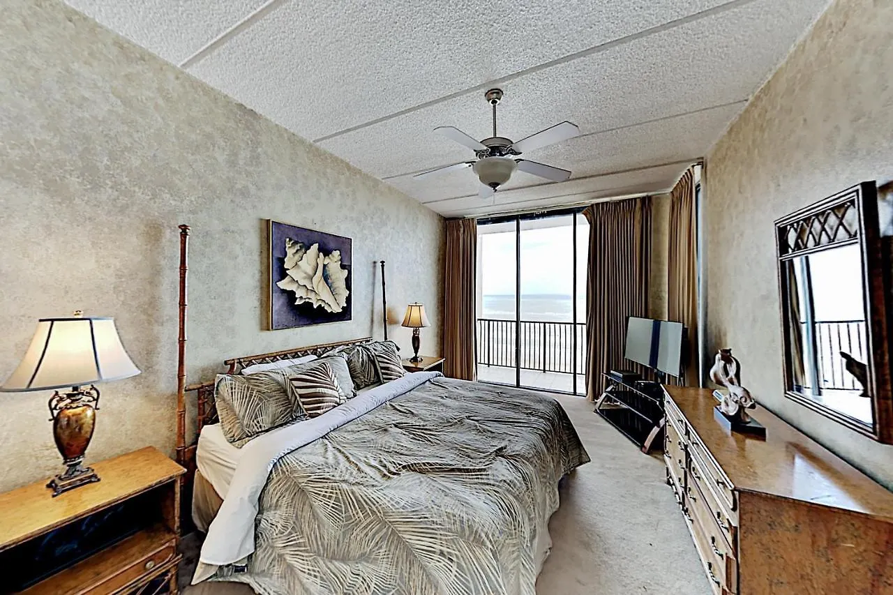 New Listing! Beachfront Penthouse With Pools & Gym Apartment South Padre Island