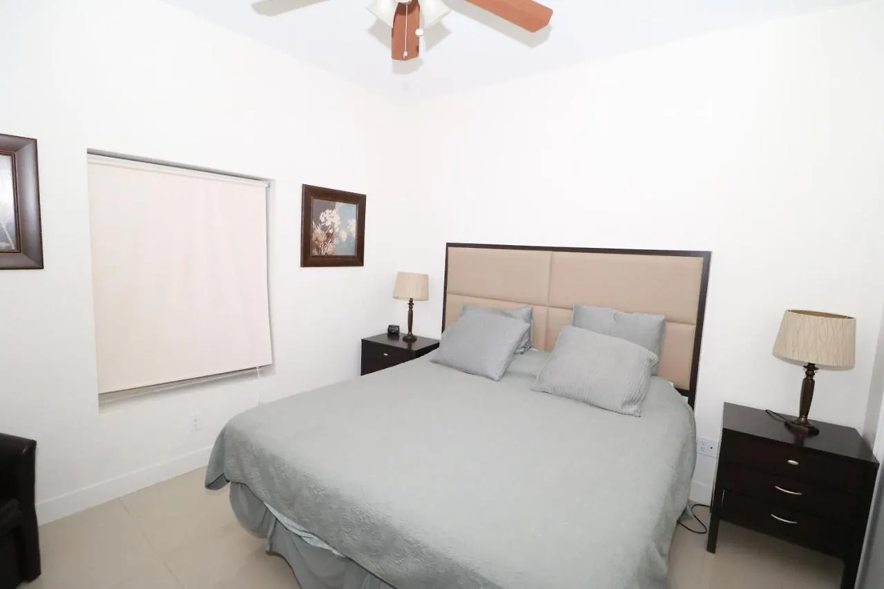 La Isla Residences Luxury Apartment *