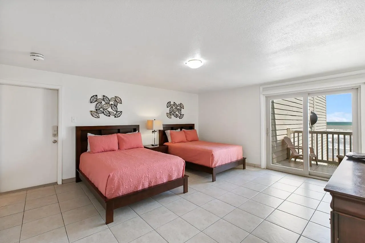 Listen To The Waves Break! Beachfront Condo, Shared Pools In Beautiful Holiday home
