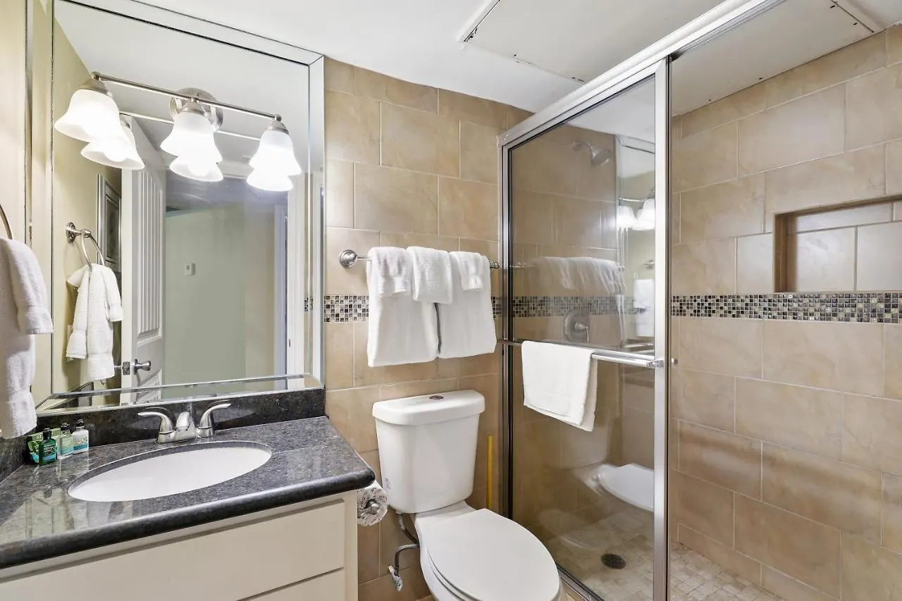 Ground Floor Beachfront Beauty! Steps To The And Pool Holiday home *