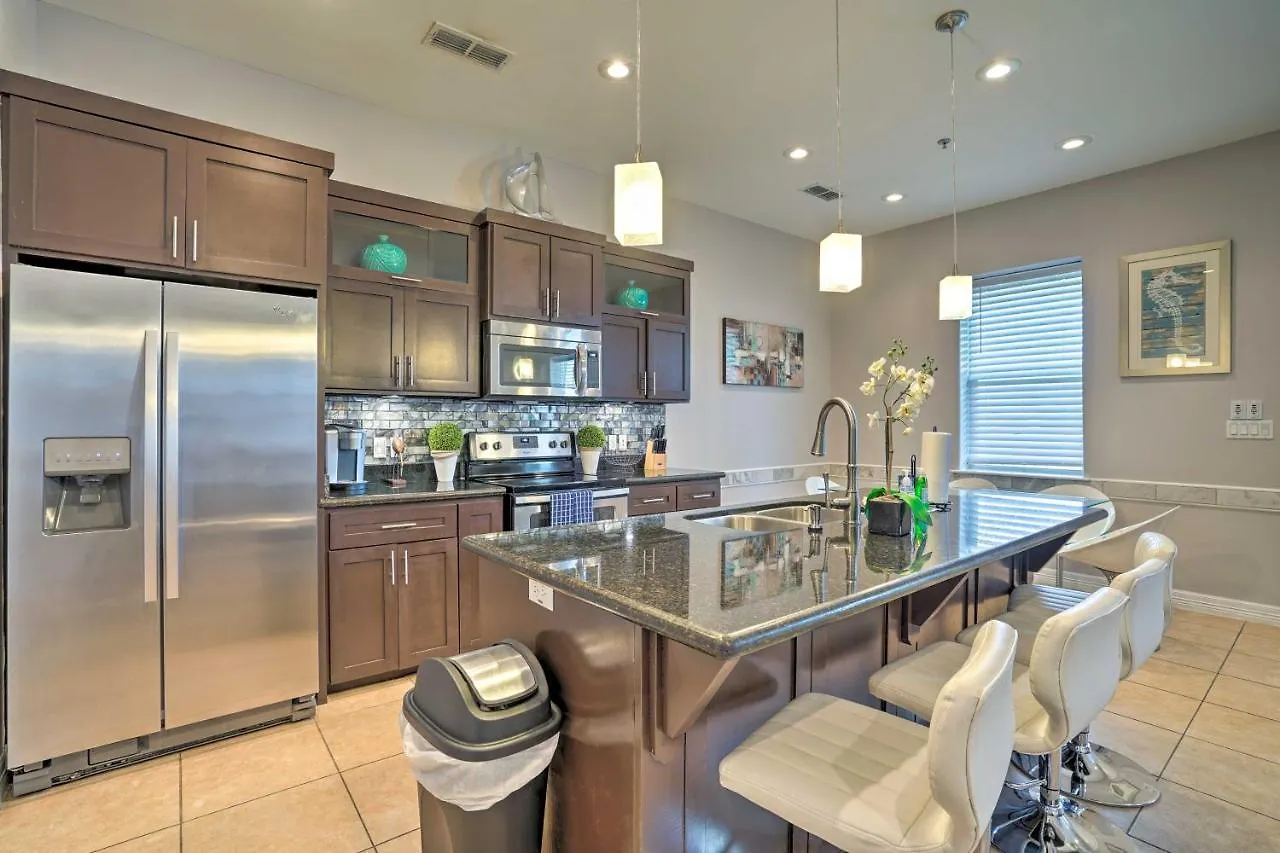 Apartment Updated Fiesta Isles With Bay Views And Pool!