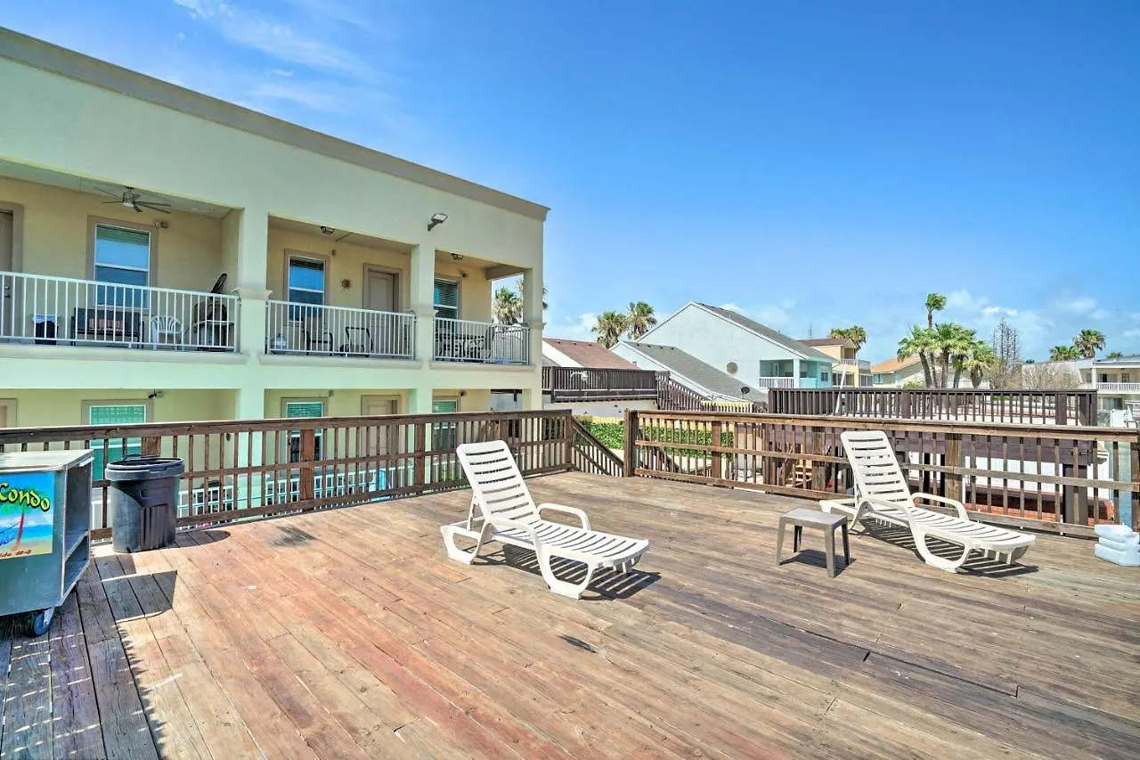 Updated Fiesta Isles With Bay Views And Pool! Apartment