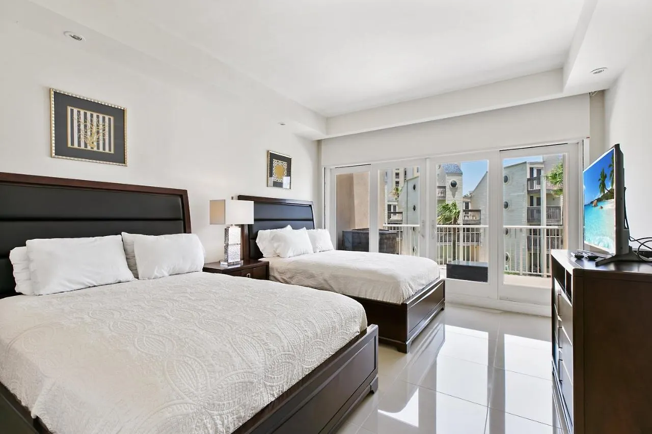 Perfect Big Family Getaway! Spectacular Large Balcony Overlooking The Pool Beachfront * South Padre Island
