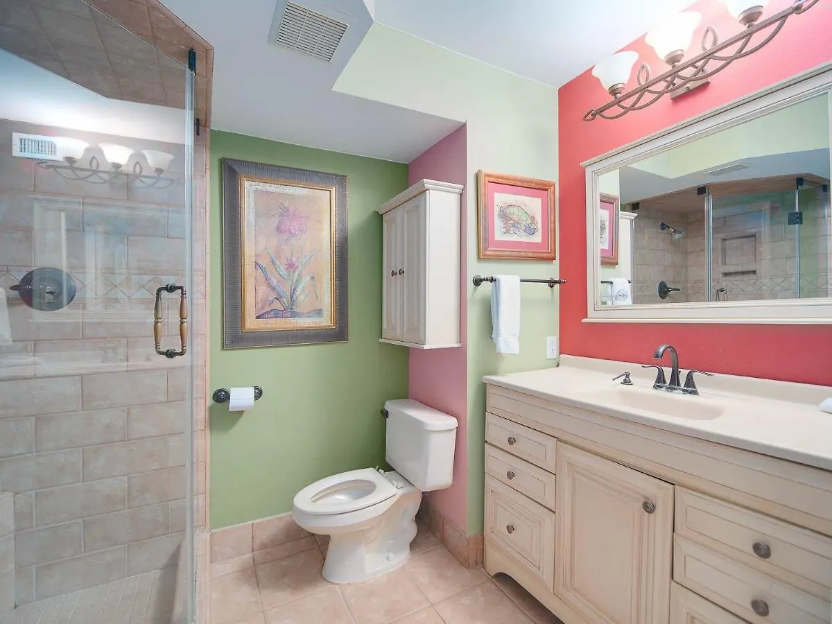 Relaxing Condo, Great Location, 3 Minute Walk To The Apartment South Padre Island