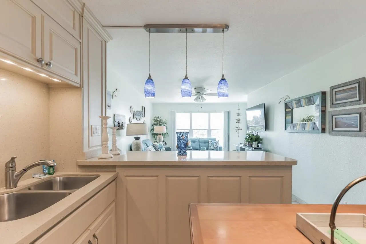 Charming 1 Bedroom, 3 Minute Walk To The Lejlighed *
