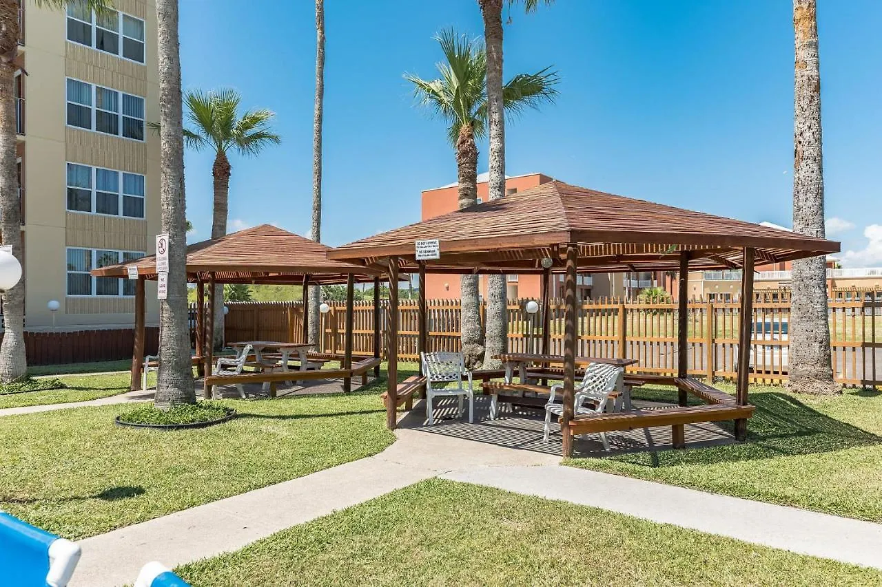 Charming 1 Bedroom, 3 Minute Walk To The Apartment *