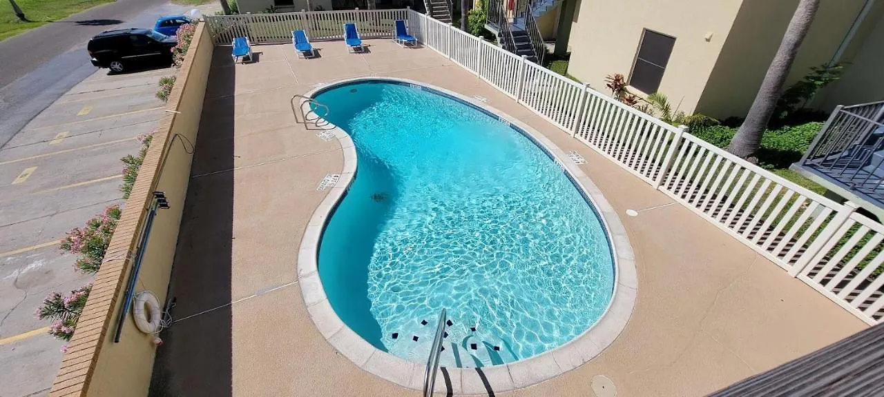 Spotless Updated With Pool - Habitat Unit 7 *