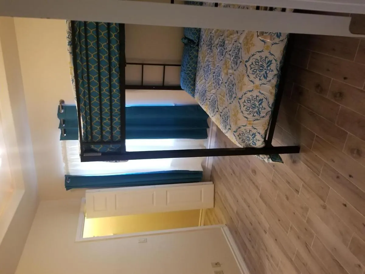 Walk To With Pool Unit C - Island Morning Sun 3 Apartment *