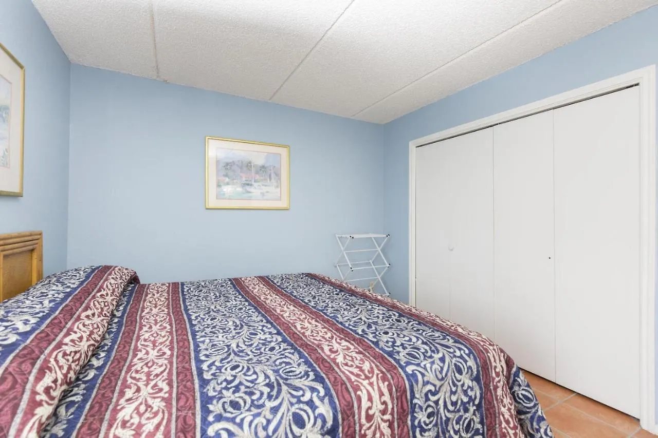 Walk To House In Heart Of Entertainment District - Atrium Unit 102
