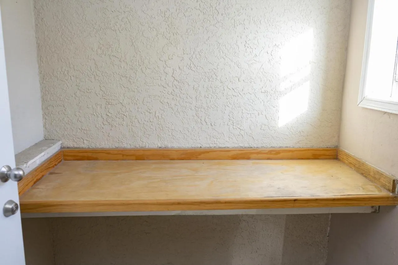 Walk To House In Heart Of Entertainment District - Atrium Unit 102 Apartment