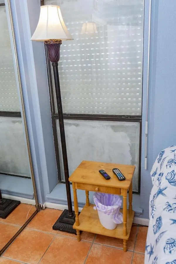 Walk To House In Heart Of Entertainment District - Atrium Unit 102 Apartment *